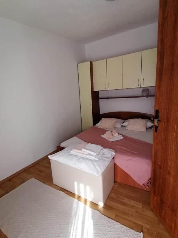 Apartment Krmpotic 비르 외부 사진